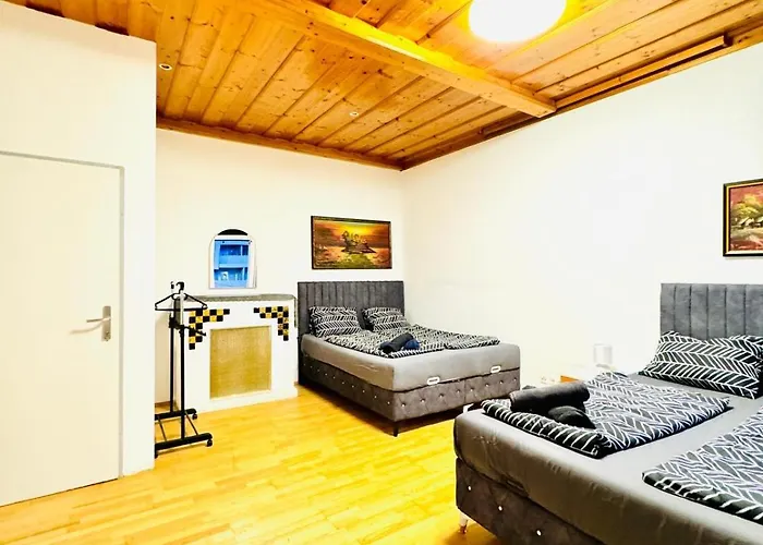 Apartment Comfortable 4br For 12 Close To Fac Platz Vienna
