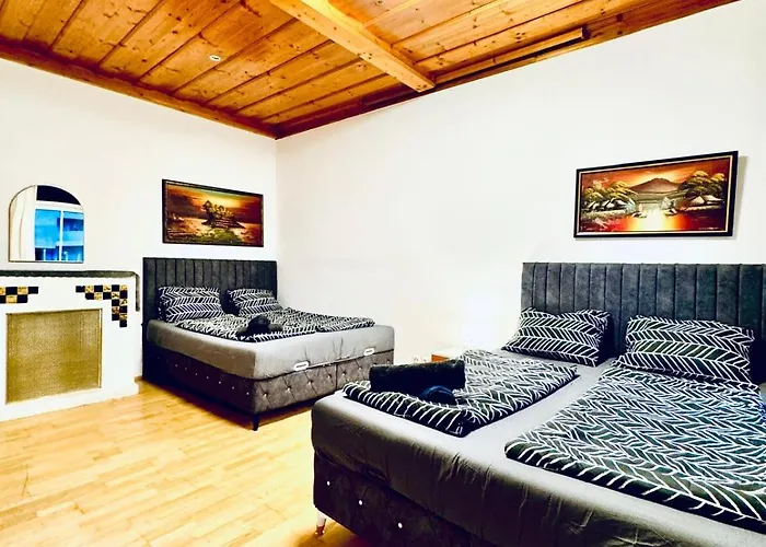 Comfortable 4br For 12 Close To Fac Platz *
