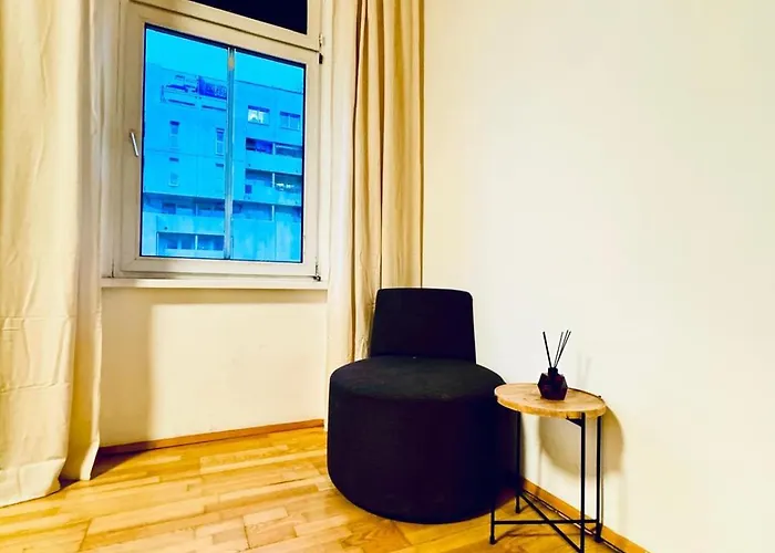Apartment Comfortable 4br For 12 Close To Fac Platz Vienna