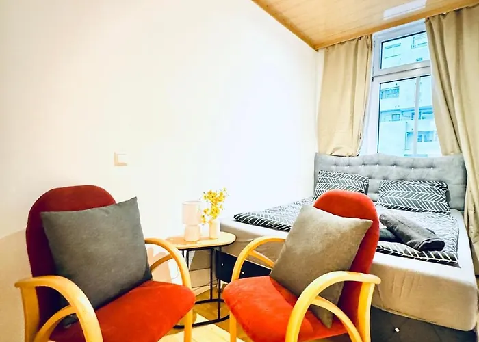Apartment Comfortable 4br For 12 Close To Fac Platz Vienna