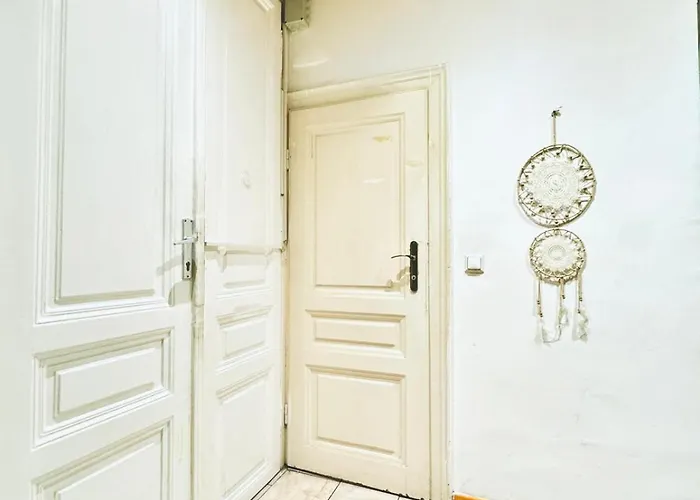 Apartment Comfortable 4br For 12 Close To Fac Platz *